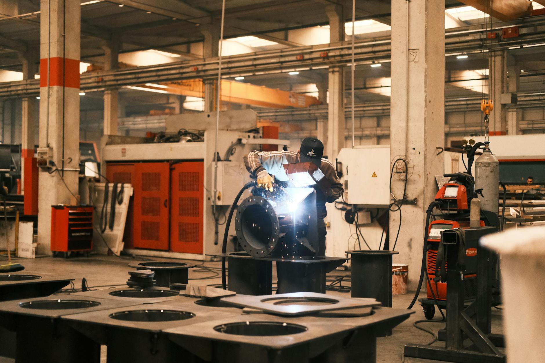 Discover Netherlands jobs for immigrants with numerous high paying opportunities available in the country's thriving economy and diverse workforce.