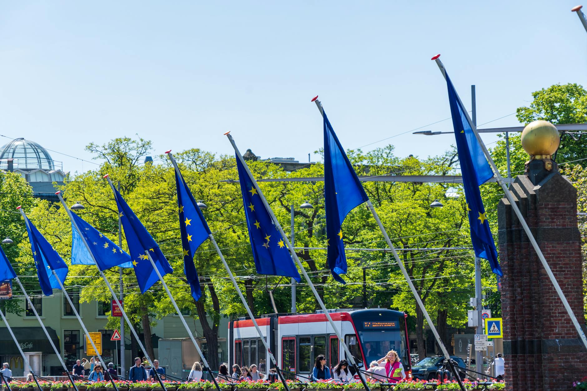 Discover the path to a successful career in the Netherlands with expert guidance on Netherlands work visa sponsorship.